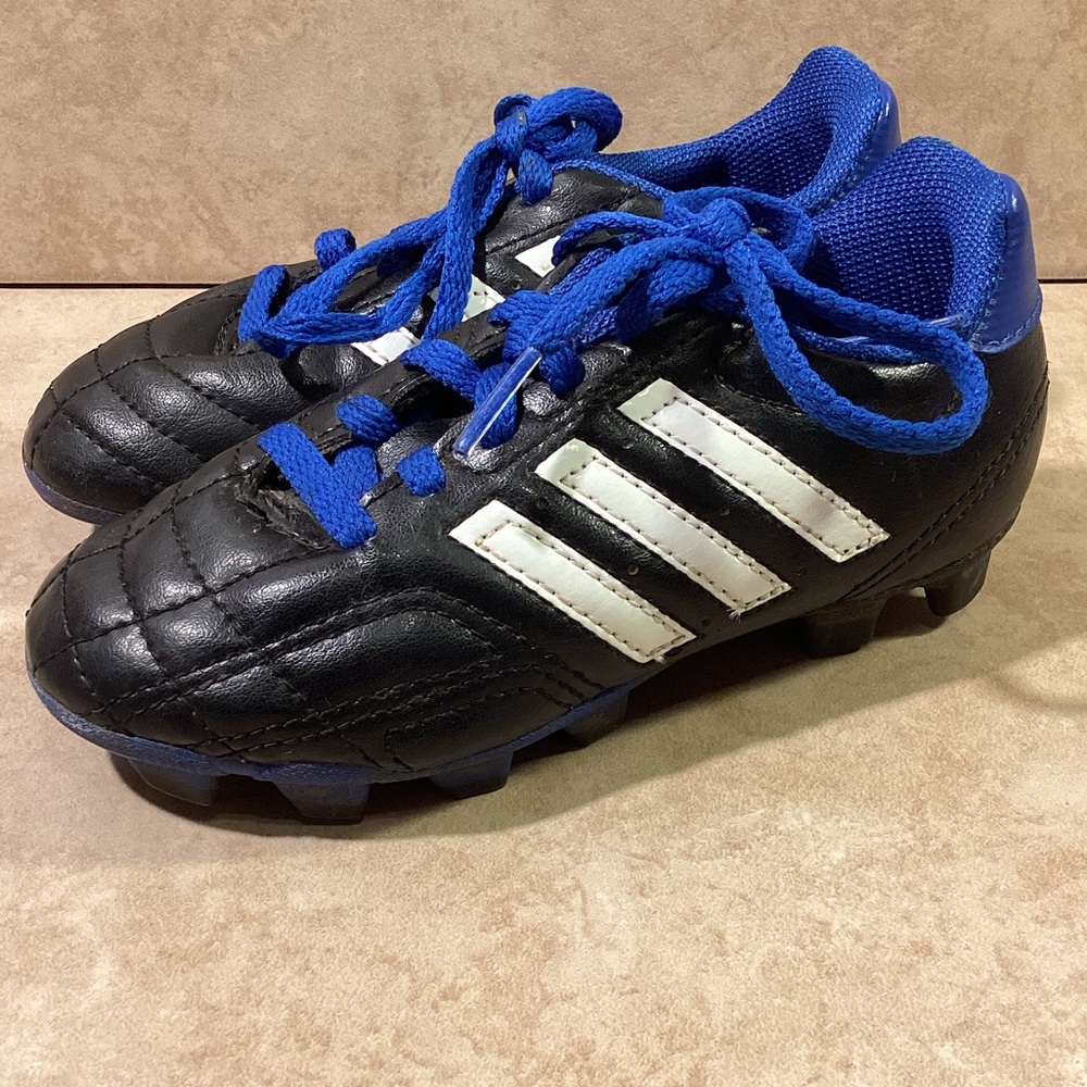 Adidas Soccer Cleats Kids Size 11 with Shin Guards Size…